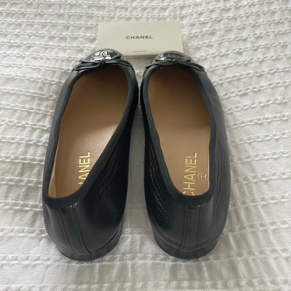 CHANEL Black Patent Cap Toe Flats - Picture 3 of 10